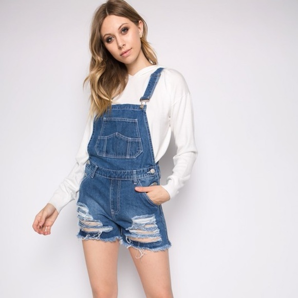 NWT distressed denim boyfriend short overalls - Picture 5 of 8